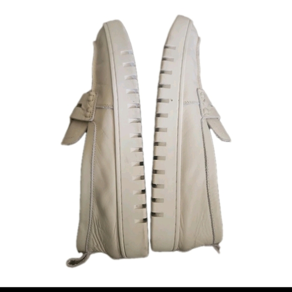 Vionic Womens Cream Leather Uptown Loafer 9 - Picture 8 of 11